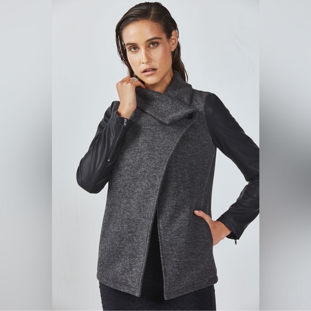 Fabletics Milano Jacket - Picture 3 of 12